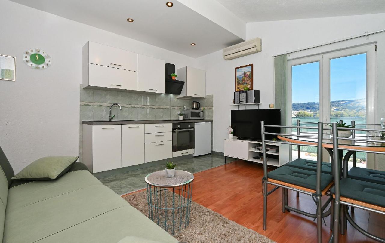 Apartments Marija Трогір Екстер'єр фото
